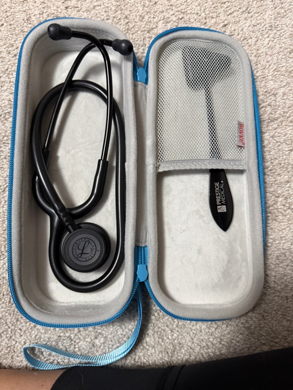 Littmann Classic III Stethoscope - Black - Picture 3 of 4